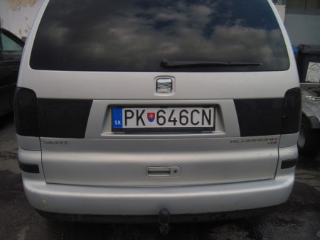 Tmavá čierna fólia na svetlá