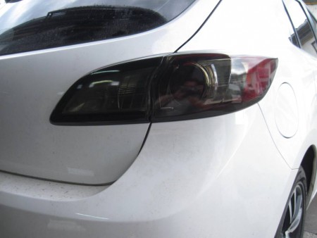 Mazda 3 fólia na svetlá